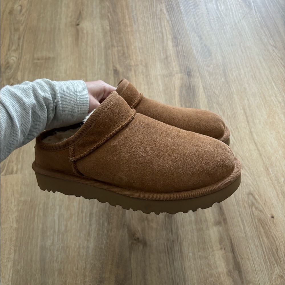 UGG Slides Slippers